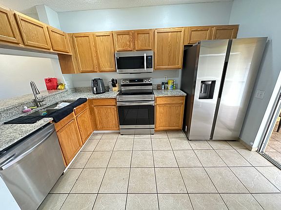 5th image of 1317 Costa Mesa Dr