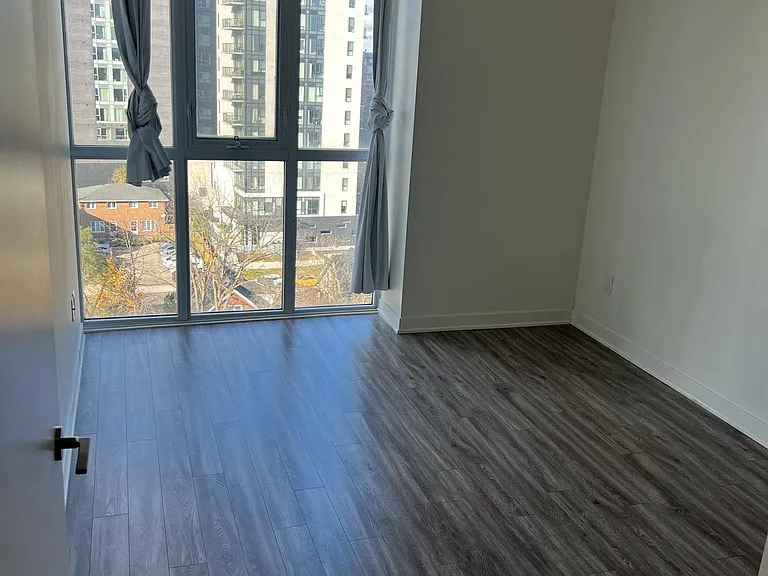 128 King St N #1009 — Photo 6