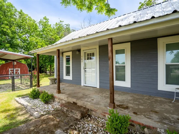 167 W Ross St, Walnut Springs, TX 76690
