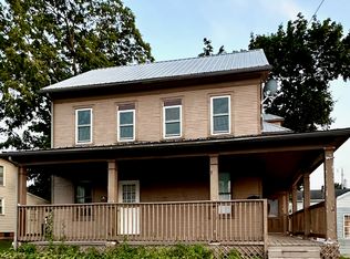 518 3rd St #R, Hanover, PA 17331