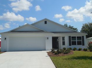 607 Rainbow Blvd, Lady Lake, FL 32159