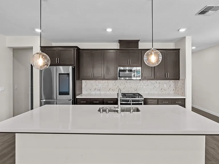 933 Tern Dr — Photo 9