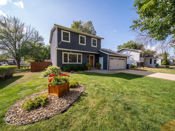 303 6th Ave NE, Kasson, MN 55944