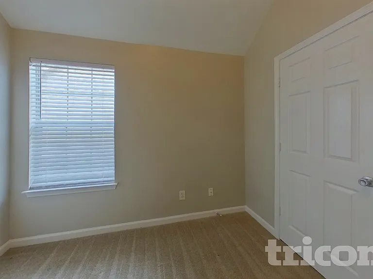 6193 Hemperly Rd — Photo 13