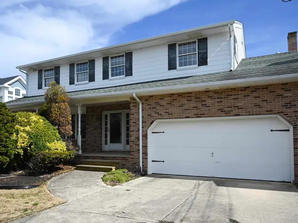303 E Jefferson Ave, Wildwood Crest, NJ 08260