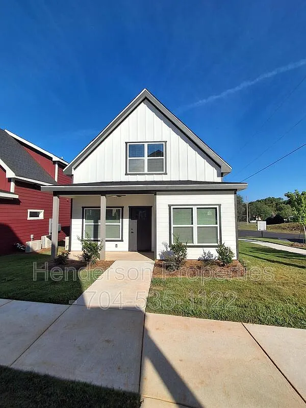 2 bed, 2.0 bath, 1052 sqft, $1,750 — Photo 1