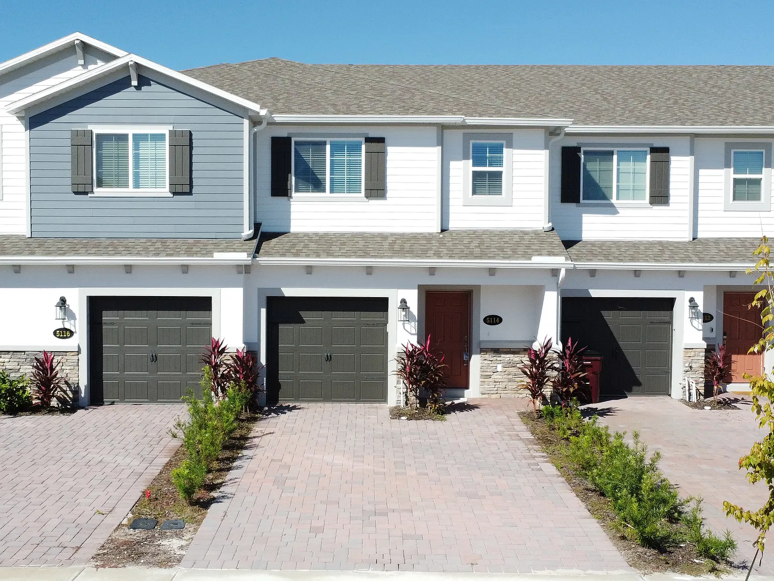 5114 Rain Shadow Dr — Photo 1