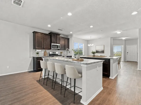 1006 Terlan Dr, New Braunfels, TX 78130