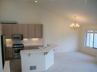 555 Hiller Dr, Oakland, CA