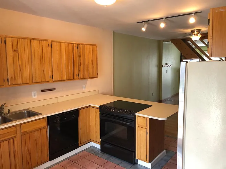 1517 Covington St — Photo 13