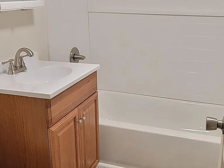 158 Ashlyn Dr — Photo 5