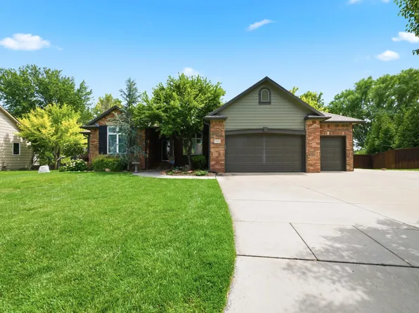 3845 N Lakecrest Ct, Wichita, KS 67205