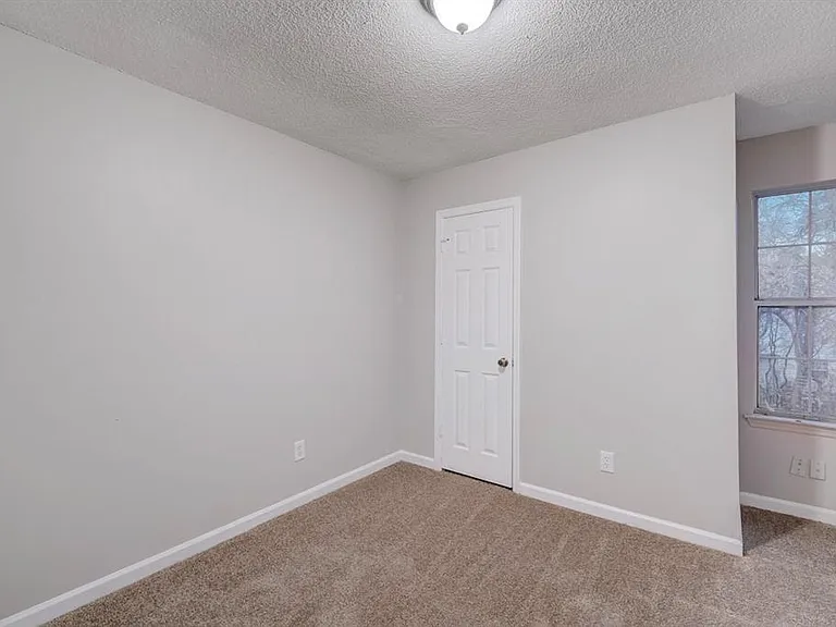 886 Joseph Club Dr SW — Photo 15