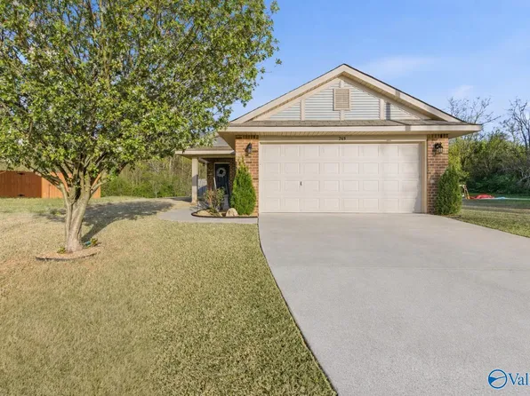 265 Valleyside Dr, Huntsville, AL 35810