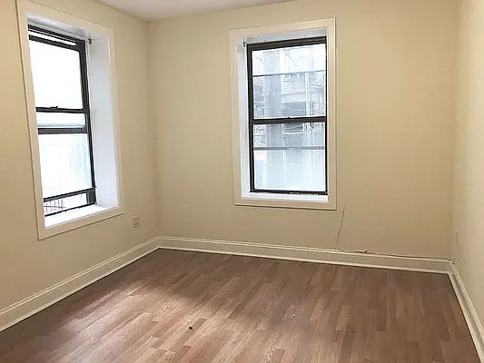 2nd image of 4640 Broadway APT 52