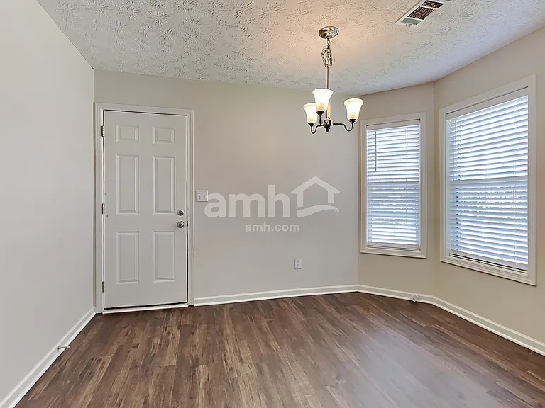1552 Armende Cir — Photo 4