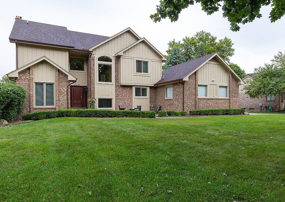 1st image of 5270 Woodrun Dr