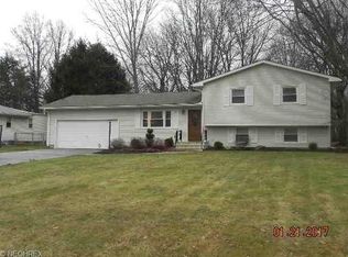 1131 Lancer Dr, Amherst, OH