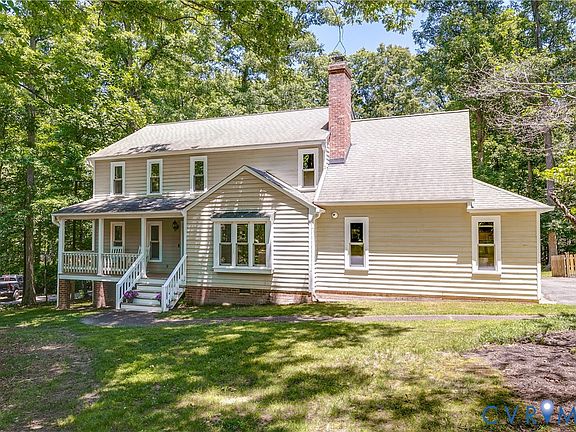 2nd image of 1107 Royal Ridge Rd