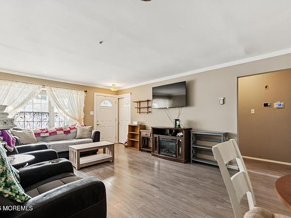 5th image of 93 Halls Croft Road #C