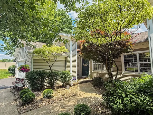 5 Golfwood Dr, Hermitage, PA 16148