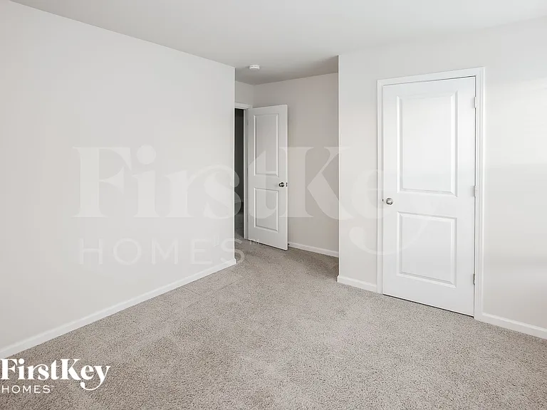 9534 Hamel St — Photo 11