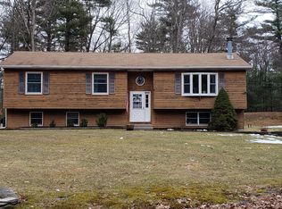 142 Tan Oak Dr, Milford, PA 18337
