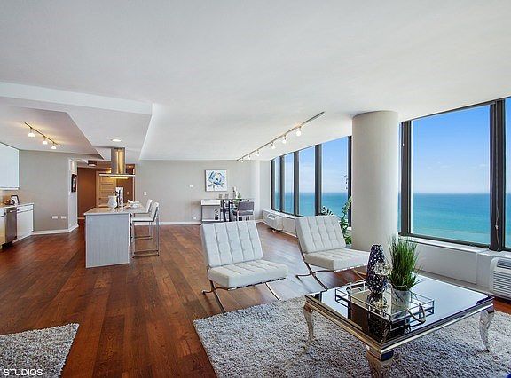 4th image of 505 N Lake Shore Dr #5804-05