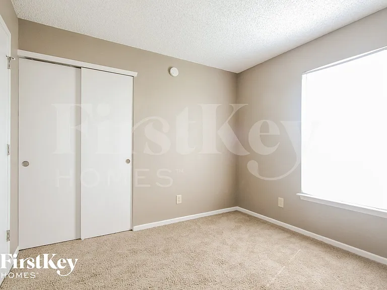 7912 Puckett Ln — Photo 13