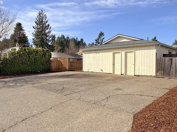 13231 Clairmont Way, Oregon City, OR 97045