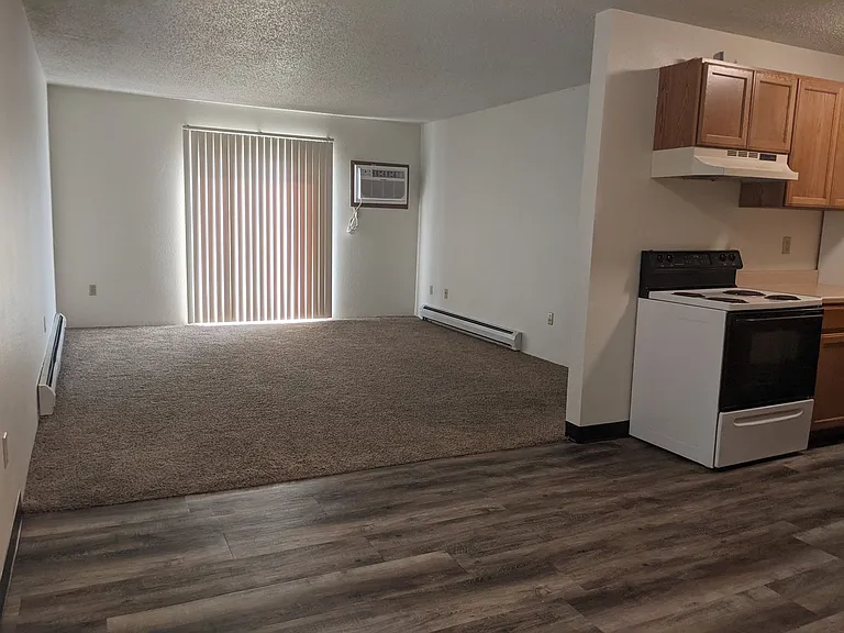 206 Garfield St SE — Photo 3