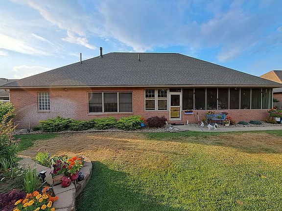5th image of 1411 Boulevard Dr