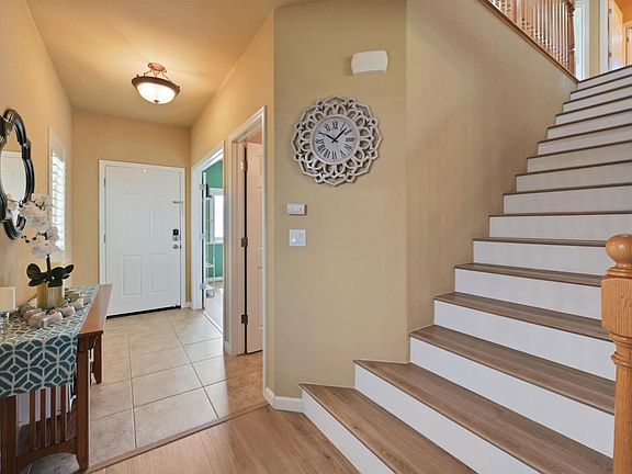 4th image of 5578 Freestone Dr