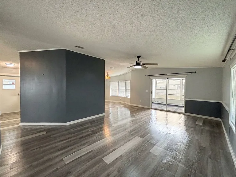 2211 Wren Pl — Photo 7