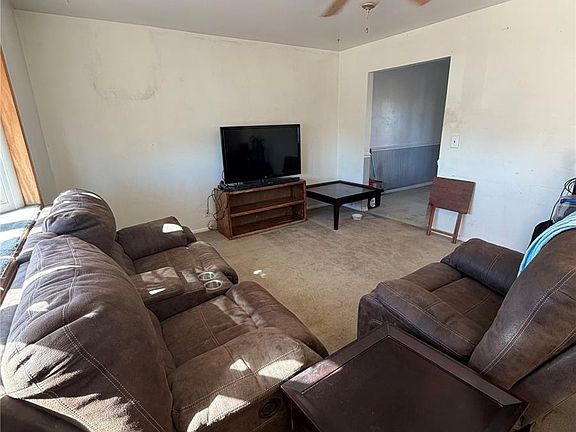 3rd image of 1501 E 98th Avenue