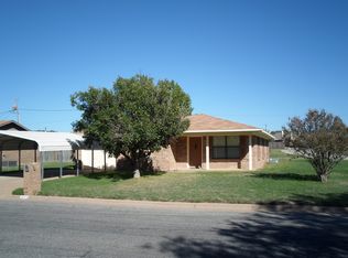1945 Lindy St, Graham, TX 76450