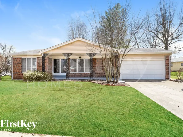 12810 Verwood Dr, Florissant, MO 63033
