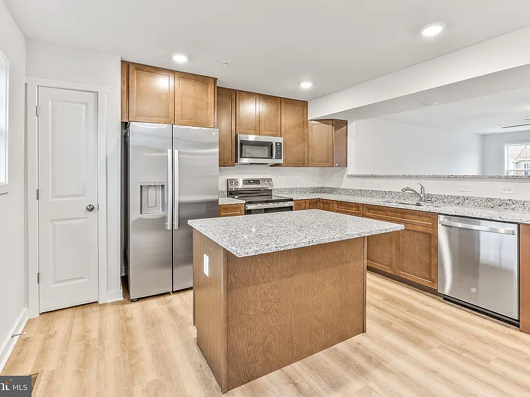 147 Olga Dr — Photo 14