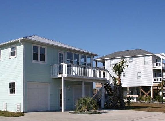 Front view - all forest across the street