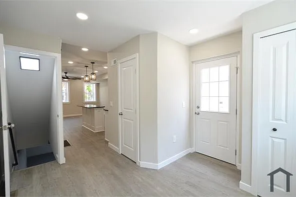 518 Greenwich St — Photo 17