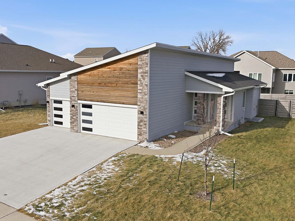 1st image of 5307 Bradbury Ct