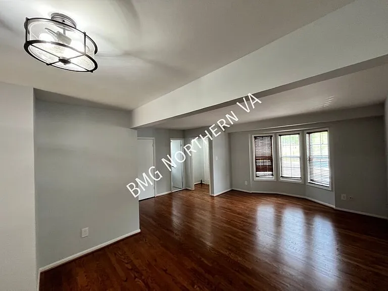 5344 Anchor Ct — Photo 4