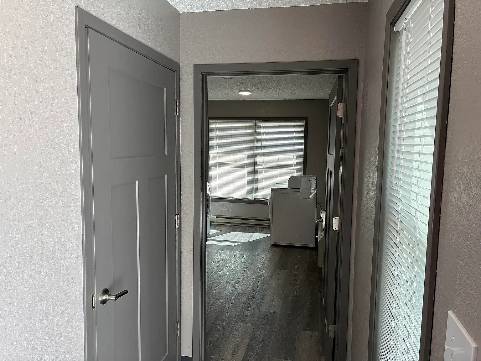 2 bed, 1.0 bath, 750 sqft, $925 — Photo 3