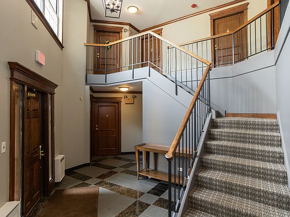 3rd image of 1757 Eastwood Ct APT 1