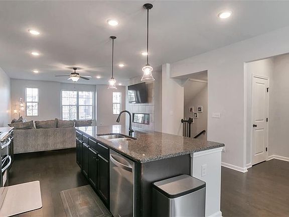5th image of 2162 Talmai Dr