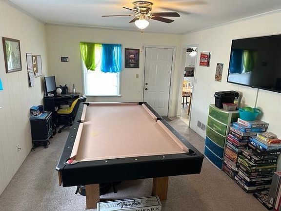 5th image of 1309 Holly Ave