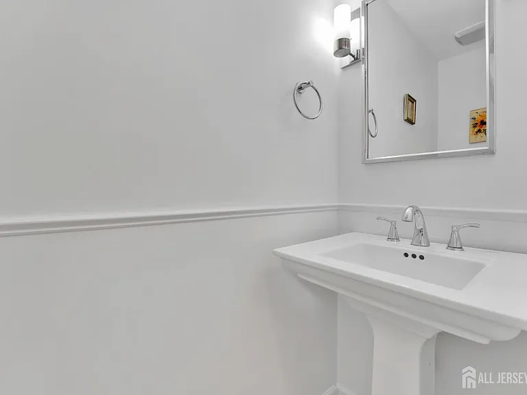 88 W Countryside Dr — Photo 24