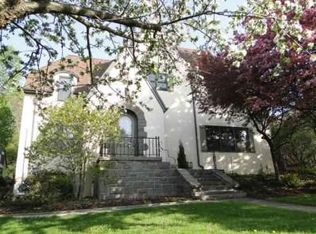 3509 E 2nd St, Duluth, MN 55804