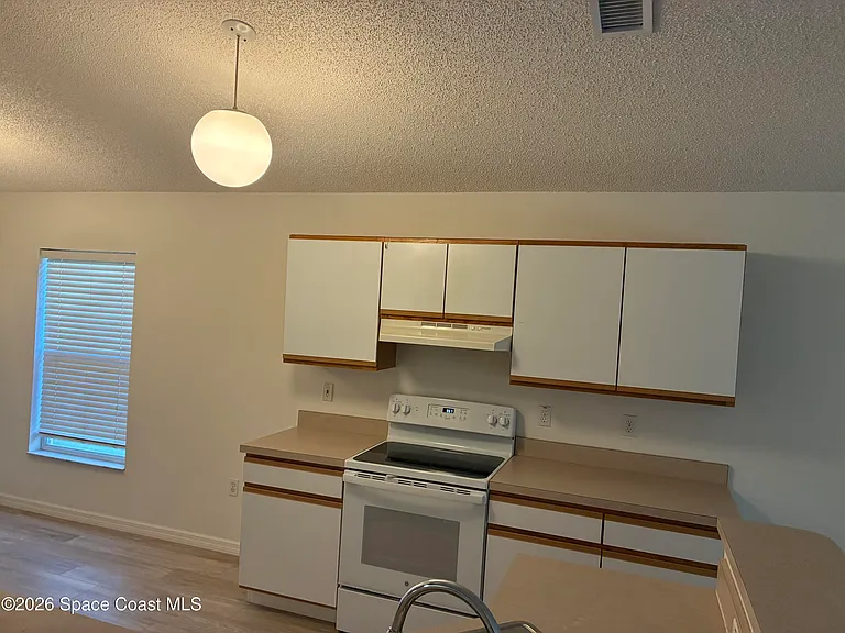 1776 Vista Lake Cir — Photo 7