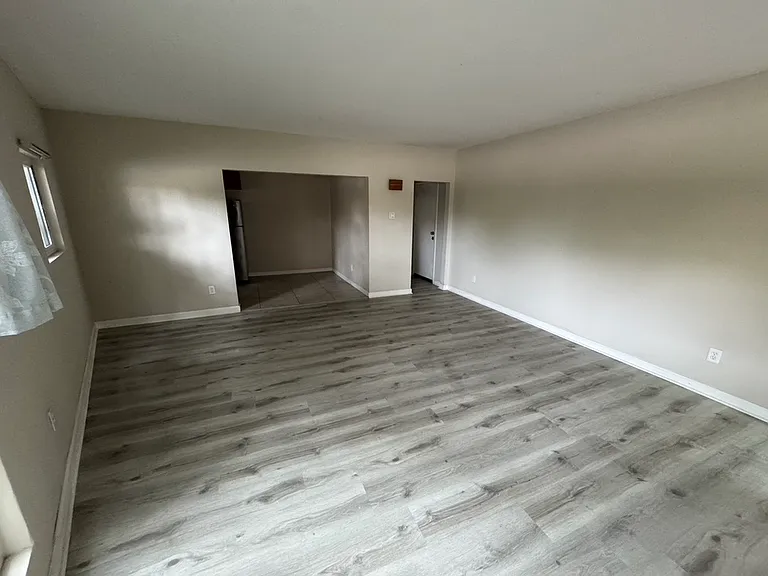 5401 W Olympic Blvd #1 — Photo 17